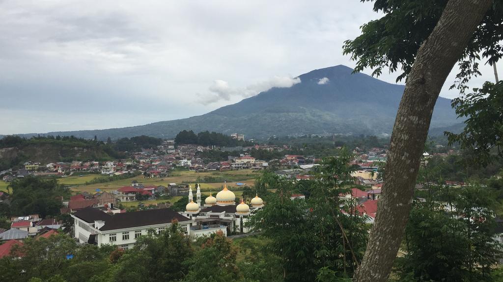 Astani Family Home Bukittinggi Bagian luar foto